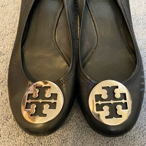 Tory Burch Reva Flat Black